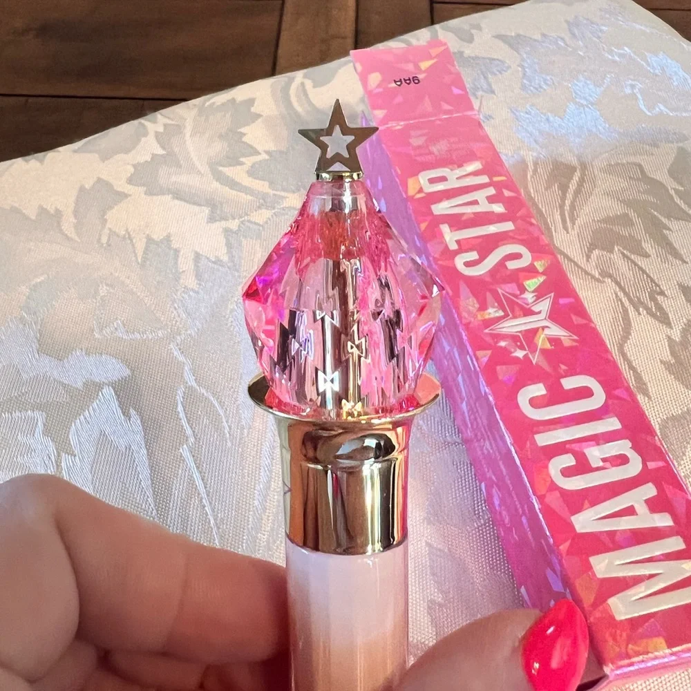 ✨FINAL PRICE✨NIB C12 Jeffree Star Magic Star Concealer